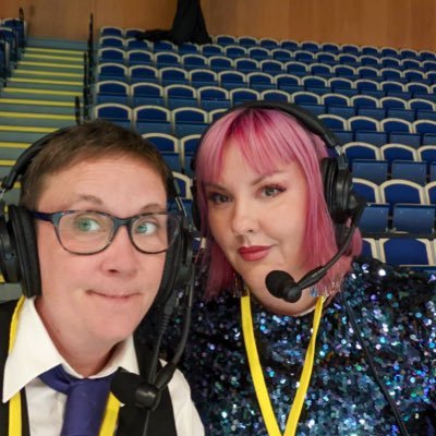 #RollerDerby commentator, #Podcaster, #Gin drinker, and big fan of the stars. I live for glitter and avoid steel chairs & ABBA at all cost. she/her