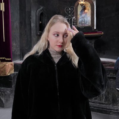 peachloli_'s profile picture. реакт картошка
