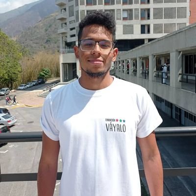 🍍🥭 23
Espíritu celeste frutal.
Ecomediante.
Portador de datos divinos.