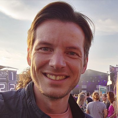 A rational skeptic, touched by the effects of energy healing. Started a healing practice @healinpractice | Devotion to the essence within.
https://t.co/ek22e2Cy4g