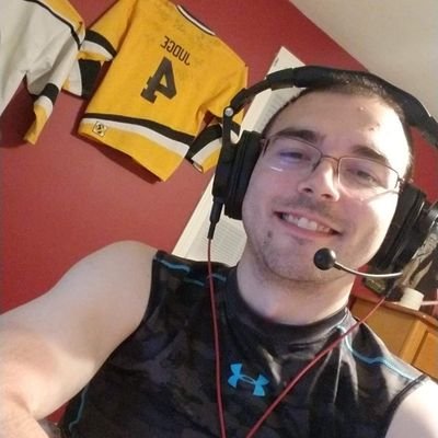 Competitive cod player. Pubstomping master mind. Official call of duty coach