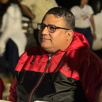 Cristiano, Abogado, Chavista, 100% Revolucionario. Alcalde de Guarenas, lleno de humildad y de buen corazón.
Instagram: @Freddyarrodriguez