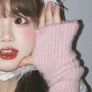 _pzzxczz's profile picture. 高3 返信遅いです