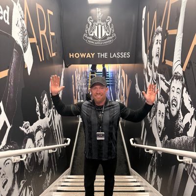 Personal trainer.. competitive bodybuilder. From Fleetwood....nufc fan