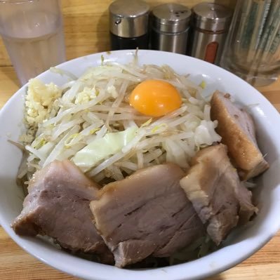 初めまして！ 30歳の福岡県住みです。 172/93 とぽっちゃり気味です・・ 趣味は・・ゲーム、アニメ、銭湯です！ 色々とお話をして欲しいです(｡´xω×)