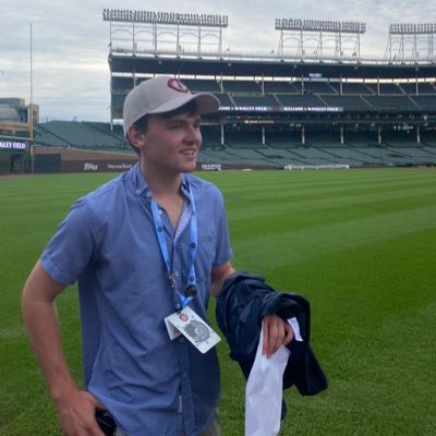 Aspiring Sports Media Professional -- Cubs/Bears/Bulls/Blackhawks