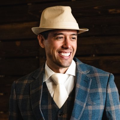 Follow back :) SaaS marketplace entrepreneur. Harvard Law. Taught Econ at Harvard. CrossFit, BJJ, running, sci-fi, fantasy, simulation theory, aliens.