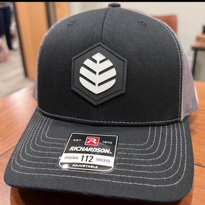 mainaDc's profile picture. 