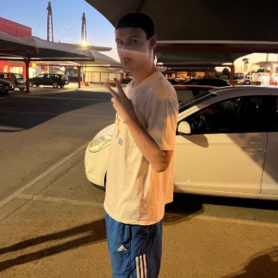 chrisy_bt's profile picture. Chris, yo