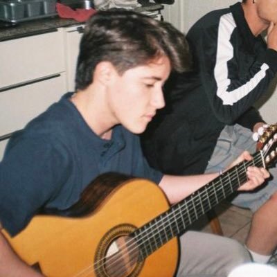 universitario (música chula) 👉🏻 https://t.co/kRldq8a8MY