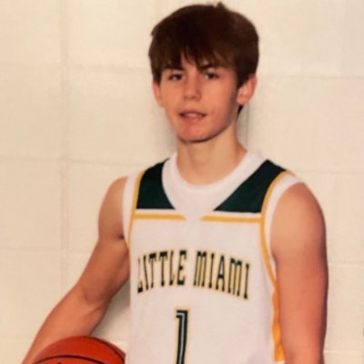 6’0” PG - 4.25 GPA - Little Miami HS - @MidwestBBClub AAU 🏀- 2026 Class - email: jase.hatte21@gmail.com