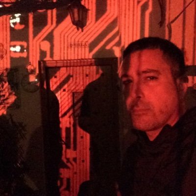 Harto de fachas y terraplanistas. Rojo fusilable. Català. Fill d’inmigrants de Granada. Fuck VOX. Fuck fascistas. Fuck sionistas.Fuck Trump.