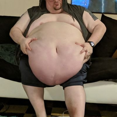 gaymer, stoner, gainer, nerd, grey-ace, OF amateur, just let me show off my belly and have a good time 💜🩶🤍🖤🍃🐖