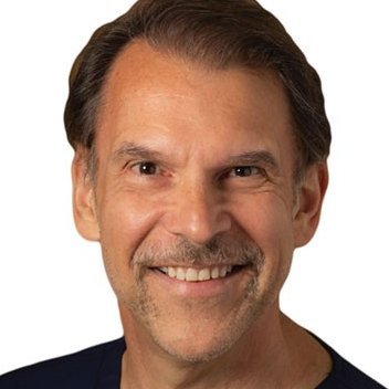 ddarab's profile picture. MBA Oral surgeon who Speaks Business. Combining #experience & #expertise, for #exceptional patient care, #mba, #challenger of the status #quo.