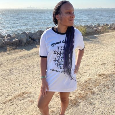 Hello my name is Saida I am 27  years old I am a fangirl I am a Athlete I am a proud #Author #Advocate #Survivor #Warrior #Survivor #SuperHero #Disabled