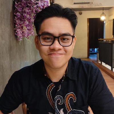 Satpamtkceria's profile picture. ⓘ This user is happy