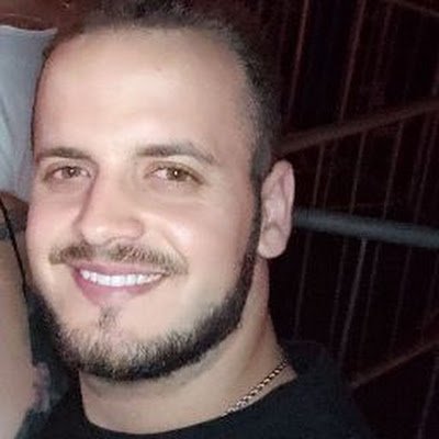 RRomecy's profile picture. 