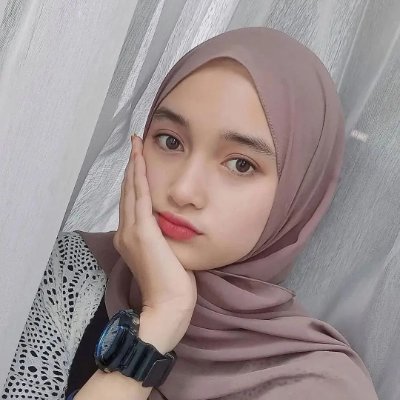 fifah_ifa33's profile picture. bahagia................