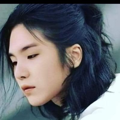 knjmyg's profile picture. GOSTARIA DE DIZER QUE LEIO FANFIC E AU E SIM EU SURTO MESMO. Me indiquem histórias ABO e HÍBRIDO. Obrigada ☺️