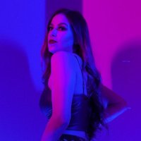 Mackenzie Leigh Meyer(@DiveBar_Diva) 's Twitter Profileg