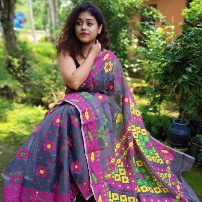 Buy the latest designer saree online at the best price in online saree shop. Silk Saree, jamdani saree, Indian saree, and saree blouse designs in Jamdani Hat.