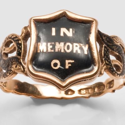 Teaching historical mourning jewels, fashion and art since 2005.