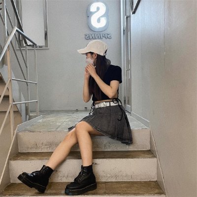 Rie32952674's profile picture. 18歳/160センチ/パン屋/Eカップ💕
すぐ酔っちゃうけど飲み友募集🧜
フォローで凸✨