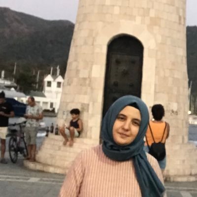 elifvavte's profile picture. 