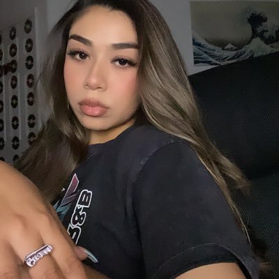 guzmandaniela__'s profile picture. 💘💘