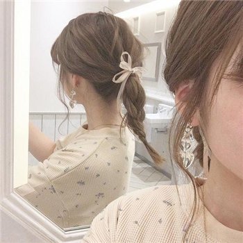 20歳/156㎝/美容師/Bカップ💕
コロナで出会いがないのではじめちゃいました♡
フォロバでおむかえいきます✨