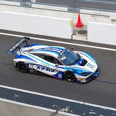 NaoMika75's profile picture. 猫と車とラルクが無いと生きていけません。週末は買い物ついでのドライブがてら近隣を食べ歩いています。。