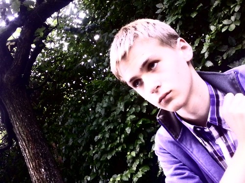 follow me on G+ https://t.co/yZLRi7MsNg

skype id: lennard_de