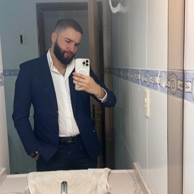 ChuengRobert's profile picture. 