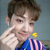 럽씅 (@wnqx4mew9o2m92l) 's Twitter Profile