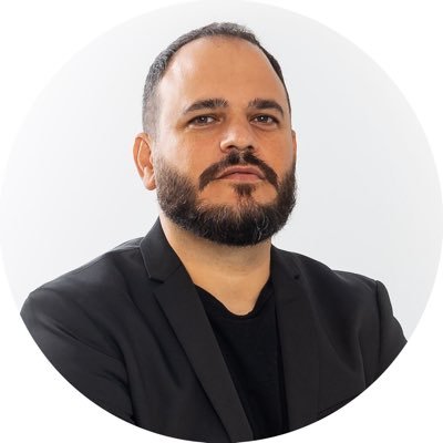 Fotógrafo especializado en fotografía empresarial. Todo lo que una empresa puede necesitar, retrato, fotografía de producto... Producción Audiovisual