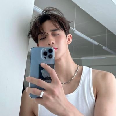 XXAEXXNXOUNX's profile picture. Soloist | roleplayer of Bae Jinyoung (배진영) | 00s | Taurean ♈ | (Selective Following)