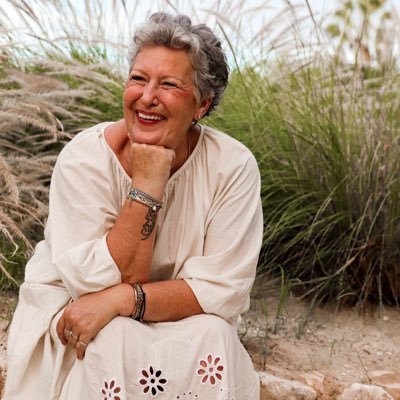 Irene Zwaagman Fotografie bijna pensioen! oma van 7 kleinkinderen! houd van reizen . in t bezit van fybromialgie en reuma !