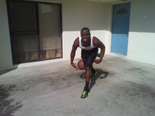 OneBahamas's profile picture. huh