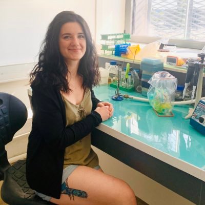 PhD in Molecular Microbiology 🧫🧬 French Young Ambassador for @ASMicrobiology, Coordinator of ReJMiF of @sfm_jm #WomenInSTEM
