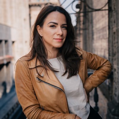 Enthusiastic dot connector, envelope pusher. Co-Founder + COO at Base. Founder @AwesomeMiami @AmintaVentures @immigrantpower1. Former @harvard @columbia @wef