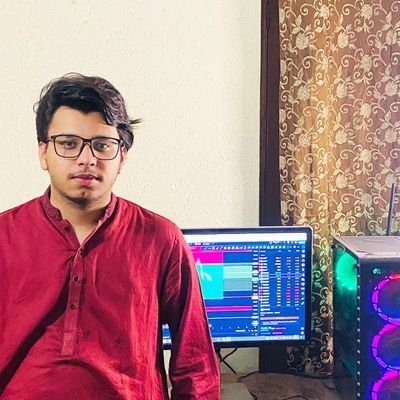 Younasprc17's profile picture. 