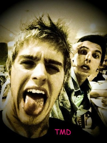 FC criado no dia 08/07/2011 Para meus Idolos Perfeitos Thomas e Pe lanza ||http://t.co/vaHcM2SO3R