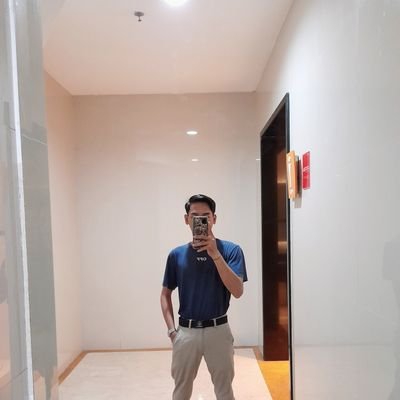 Mhdindra23's profile picture. 