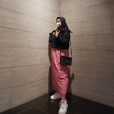 tetap tersenyum seperti logo it's alright || https://t.co/ju7fxpc8PG