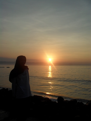 ufiatu's profile picture. Live your life for Allah and Allah will lead your life to a world full of love and true happiness..;)