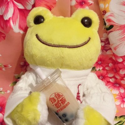 かえるのピクルスの兄弟のかえるのピルクルです🐸 乳酸菌のように強い子になりますようにとははから付けてもらった名前🐸 池袋（東急ハンズ）生まれ、東京→山口→福岡在住ケロ🐸かえるのピクルスのアイコンの方は無条件でフォロー歓迎ケロ🐸旅行とグルメが好きケロ🐸