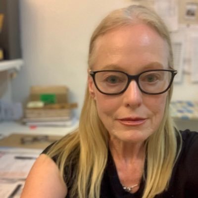 lornamenslin's profile picture. Reviewer for https://t.co/lSkF6FPQkE.