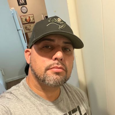 Army Vet, DFS fanatic, love football, baseball and basketball, learning day trader, roulette fanatic.