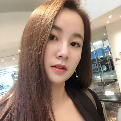 sssusan_8's profile picture. I worked at UOB in Singapore and now I am an entrepreneur