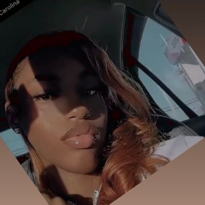 5’2 Upcoming Nursing 👩⚕️ Out going/laid back Etc….
